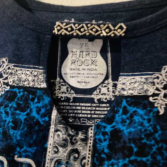 Hard Rock Couture Honolulu Key-hole Top with Gems and Graphic Owl size xs - Picture 2 of 3